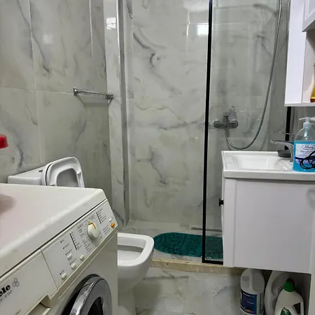 Apartment Seaside Aaron Golem (Tirana)