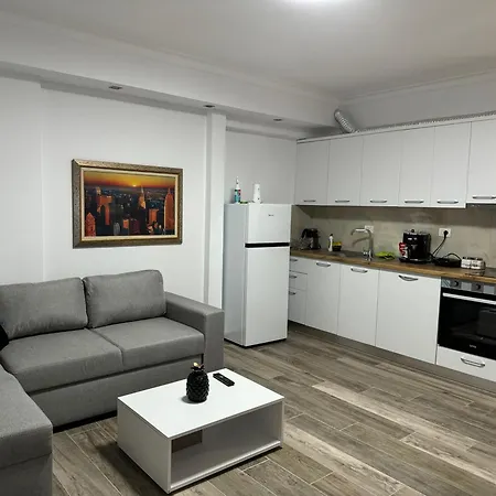 Seaside Aaron Apartment